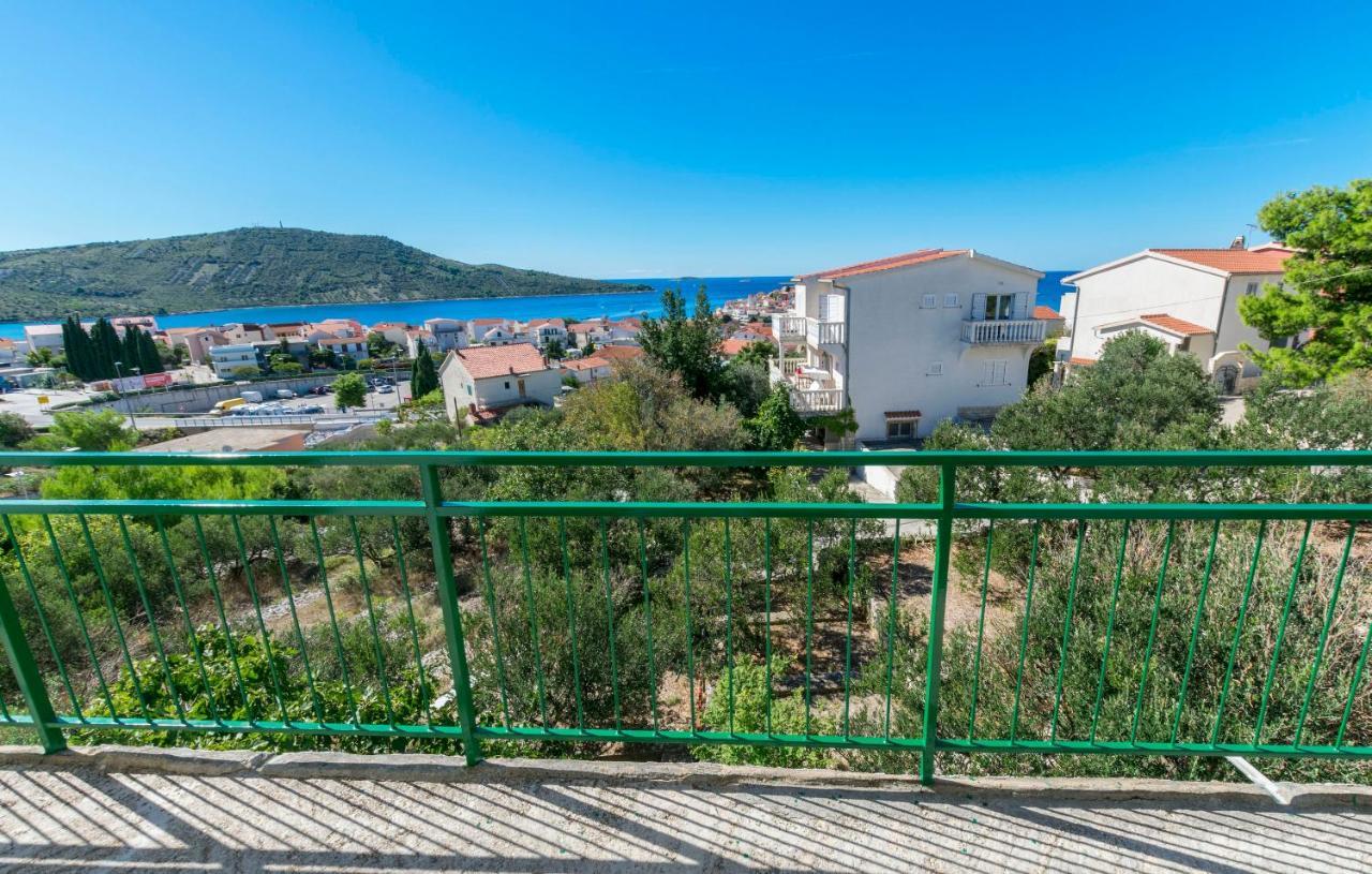פרימוסטן Apartments Anica מראה חיצוני תמונה